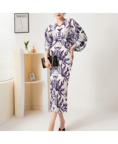 High End Pleated Printed Bat Sleeve V-neck Women's Dress New 2023 Spring Fashion Temperament Slim Fitting Style $72.77 - Dresses