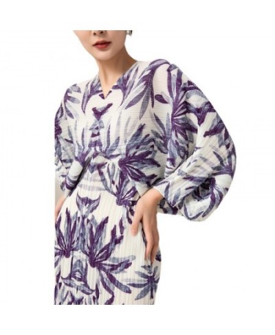 High End Pleated Printed Bat Sleeve V-neck Women's Dress New 2023 Spring Fashion Temperament Slim Fitting Style $72.77 - Dresses